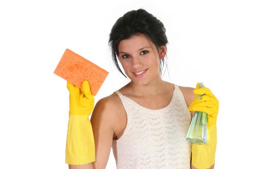 Deep cleaning a bathroom during end of tenancy cleaning in Bow