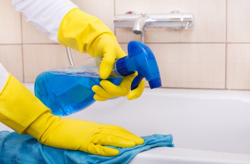 Professional handling of an oven cleaning complaint