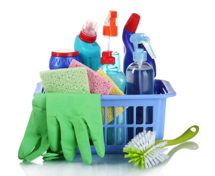 Bow cleaner organizing a spotless office workspace